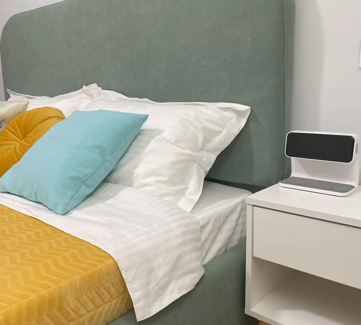 Двухкомнатная Квартира Возле Ботанического Сада Almaty Apartment
